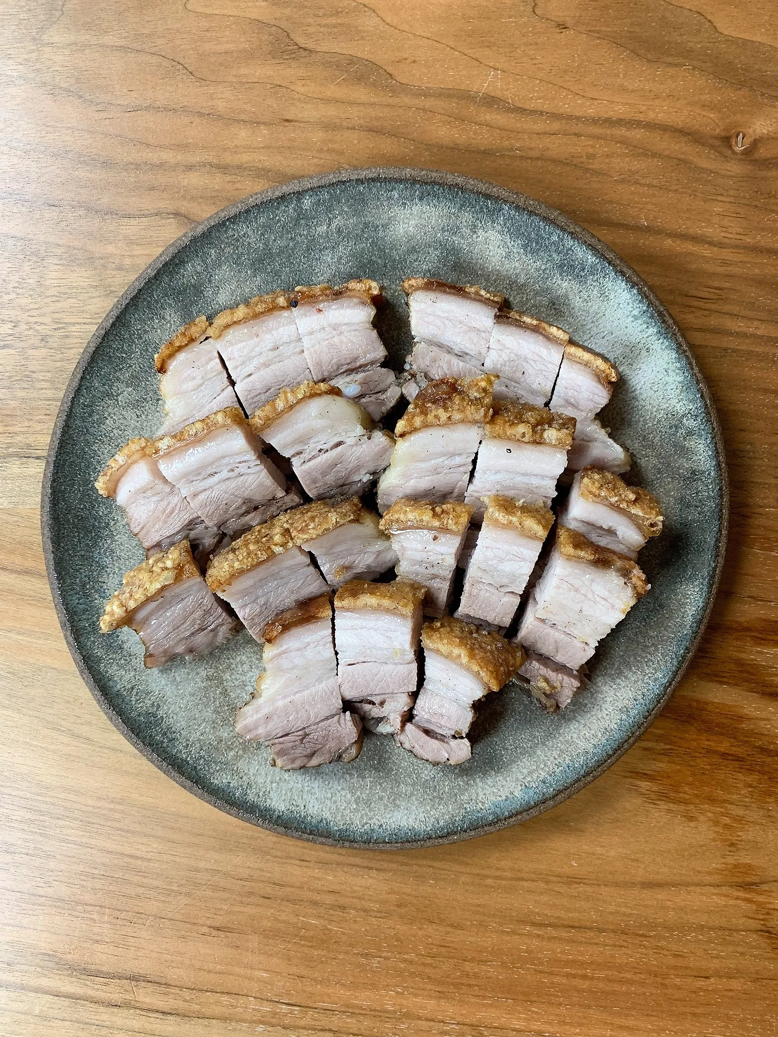 Crispy Pork Belly 脆皮燒肉