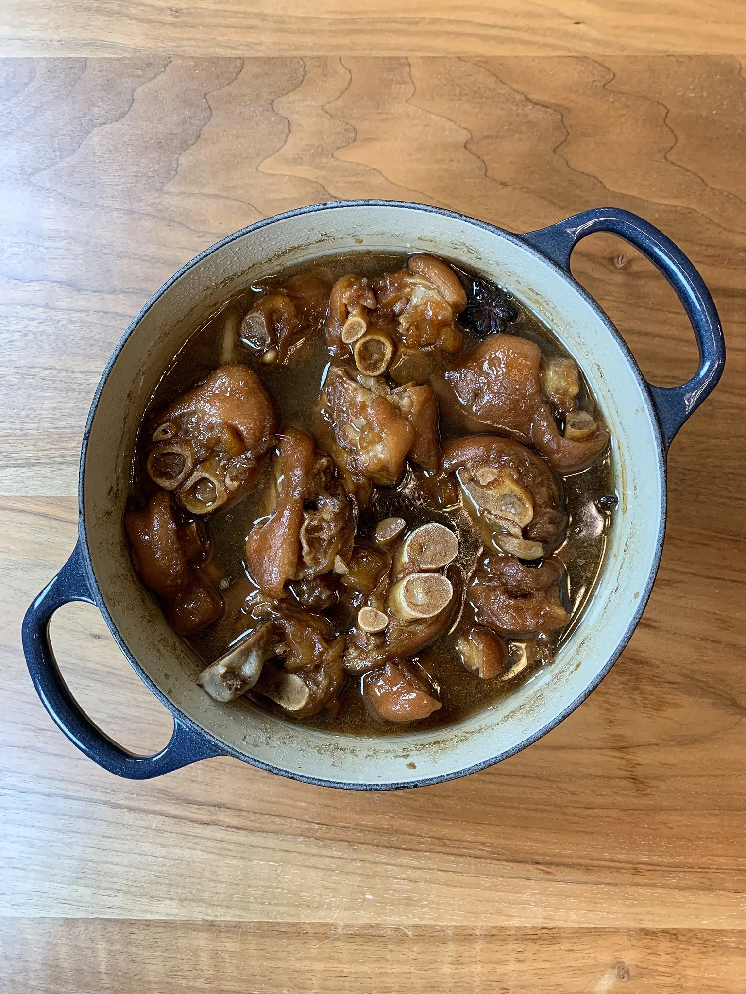 Braised Pork Feet 滷豬腳
